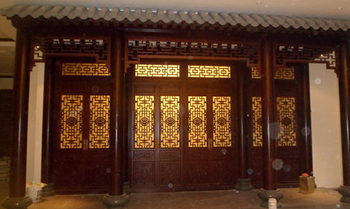 龙湖传统仿古门窗浮雕技术制作方法